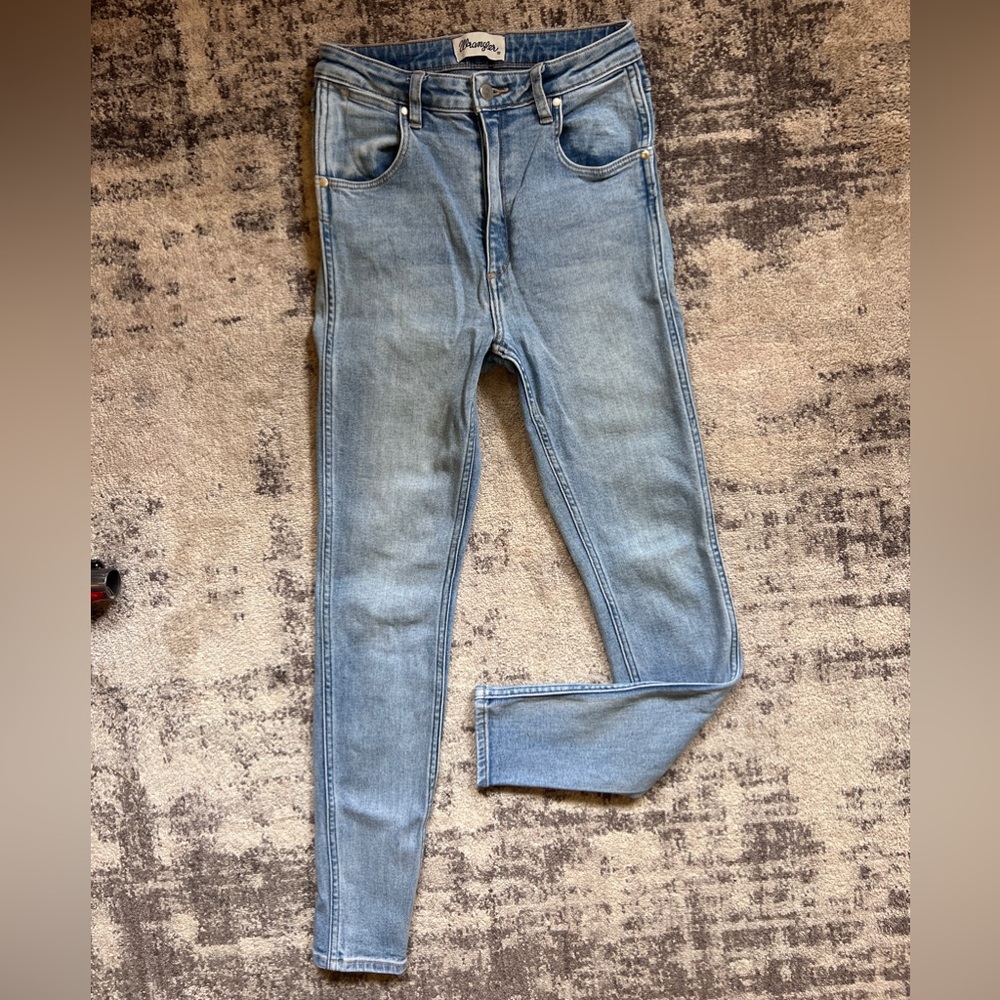Wrangler straight leg jeans